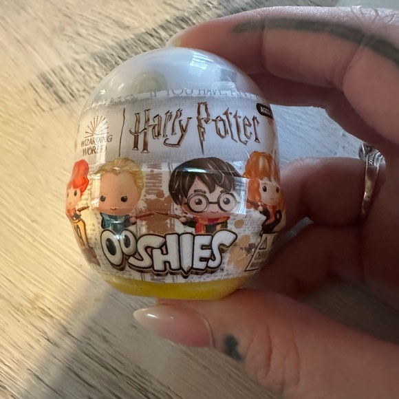 Harry Potter ooshies new surprise character Harry Potter - Picture 1 of 4